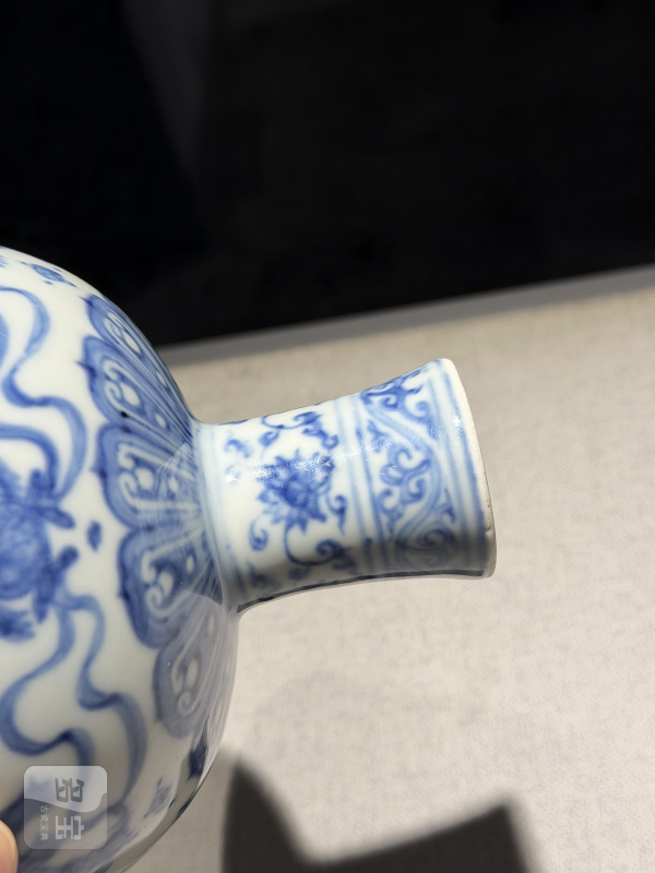 明成化 御制青花狮戏绣球纹高足碗 - 图14